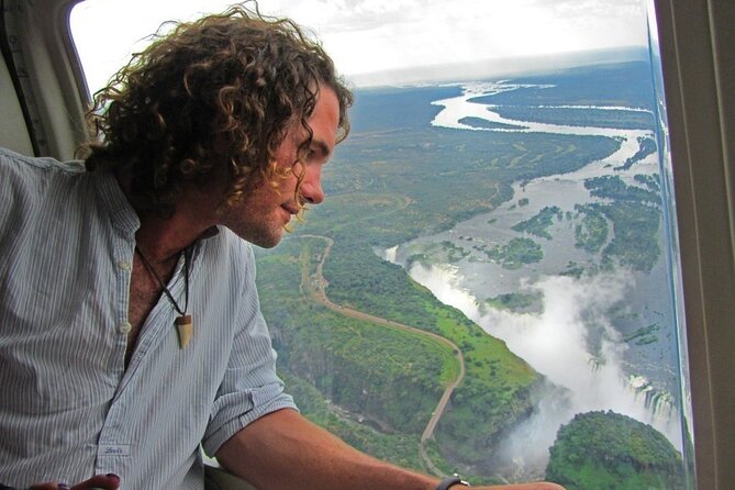 15 minutes scenic helicopter flight above Victoria Falls-Zimbabwe - Who will get the most from this flight