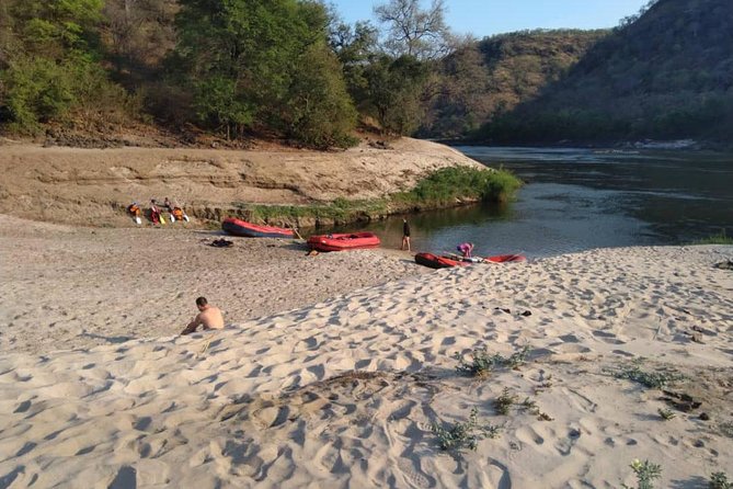 3 Days & 2 Nights Whitewater Rafting Victoria Falls - What the $1,082 price covers