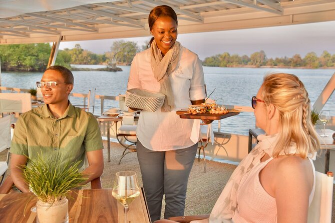 3 Days in Victoria Falls & Chobe National Park Combo - Six hours of boat and 4x4 safari time in Chobe