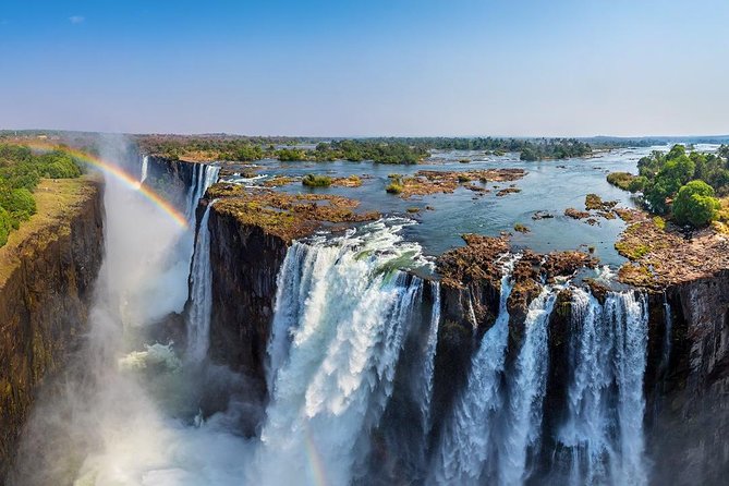 7 Day Highlights Of Botswana Overland Tour – ACCOMODATED (midrange) - A full day in the Okavango by speedboat and mokoro