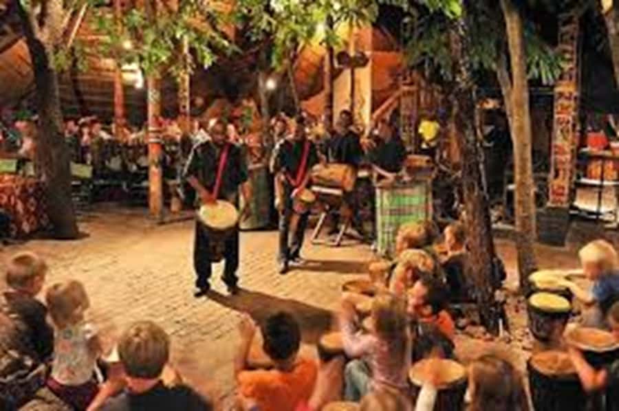 Boma Dinner & Drum Show - A traditional welcome before the meal