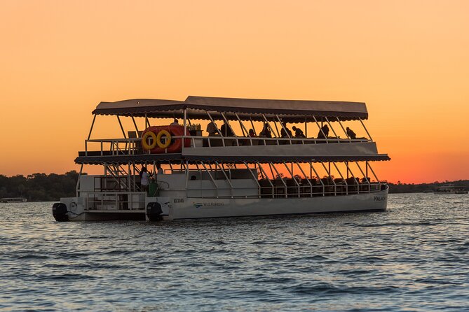 Dinner Cruise on the Zambezi River, Victoria Falls - What the four-course dinner adds to the evening