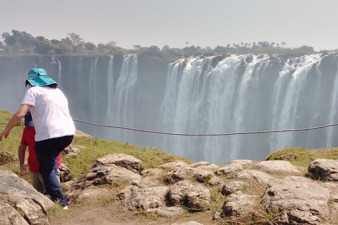 Guided Tour of the Falls - Guides who add more than directions