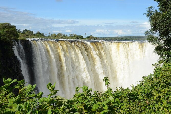 Guided Tour Of The Majestic Victoria Falls/Sunrise Tour - Lodge pickup and the ride to the Falls