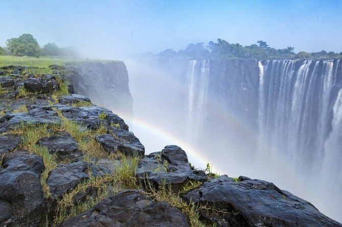 Guided Tour Of The Majestic Victoria Falls/Sunrise Tour - Sunrise or 9:00 am, which should you choose?