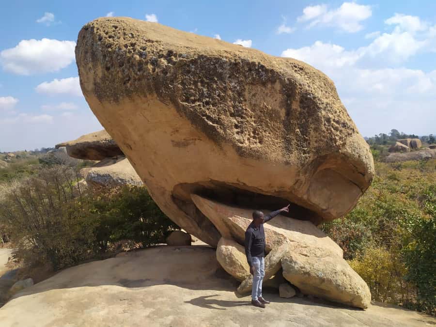 HARARE CITY TOUR ADVENTURES !! - National Heroes Acre and Zimbabwe’s independence story