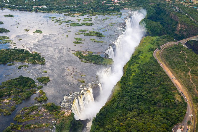 Helicopter Scenic Flight over Victoria Falls 25-27 Minutes Game - What the bubble windows mean for your photos