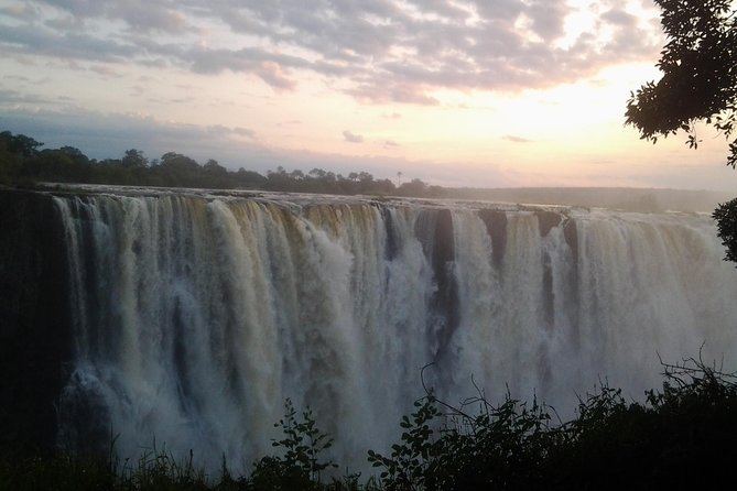 Livingstone Victoria Falls Tour Zambia And Zimbabwe Combo - Crossing into Zambia at the border
