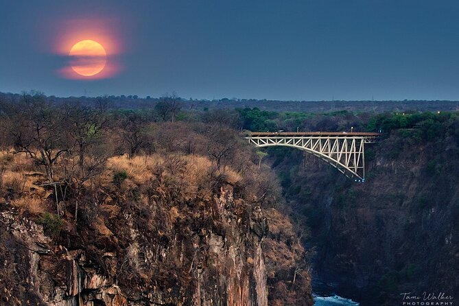 Lookout Cafe Lunch In Victoria Falls - Service that can make the meal memorable