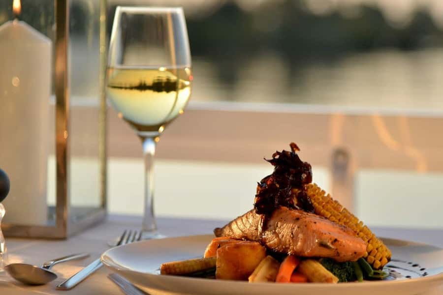 Luxury Sunset Dinner Cruise with 4-Course Meal - Three Hours on the Zambezi, From Hotel Pickup to Sunset