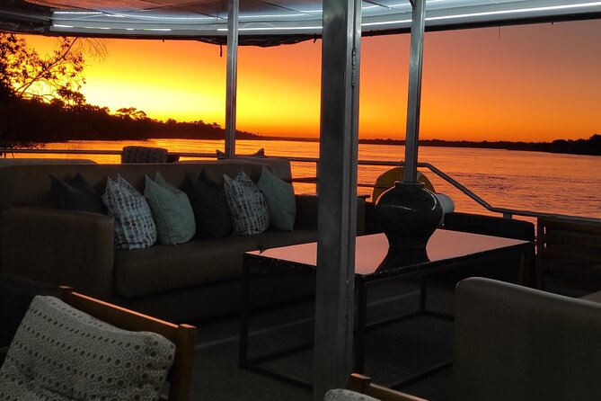 Luxury Sunset River Cruise on the Zambezi - Is $100 good value?