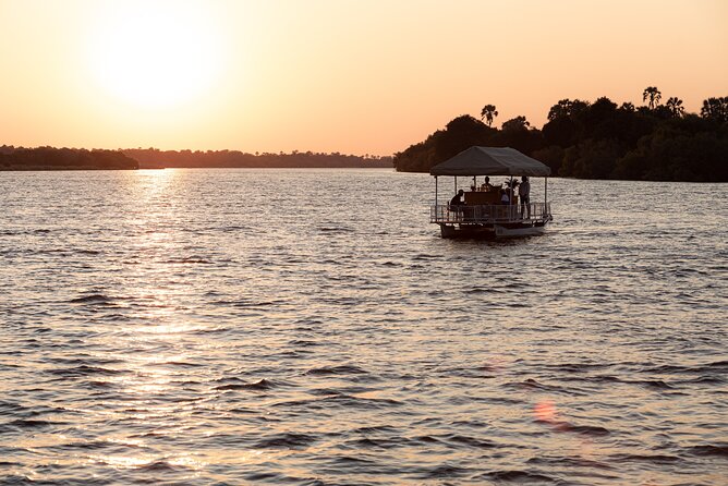 Private Sunset Cruise on the Zambezi River - What to bring and how to plan the evening