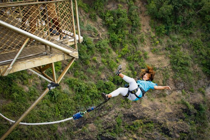 Shearwater Bungee Jump Victoria Falls Bridge - Recovery below the bridge