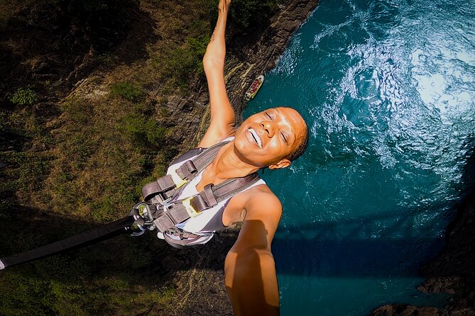 Shearwater Bungee Jump Victoria Falls Bridge - Professional handling and the human side
