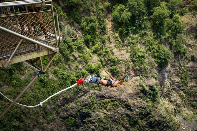 Shearwater Bungee Jump Victoria Falls Bridge - Walking from Zimbabwe to the jump point