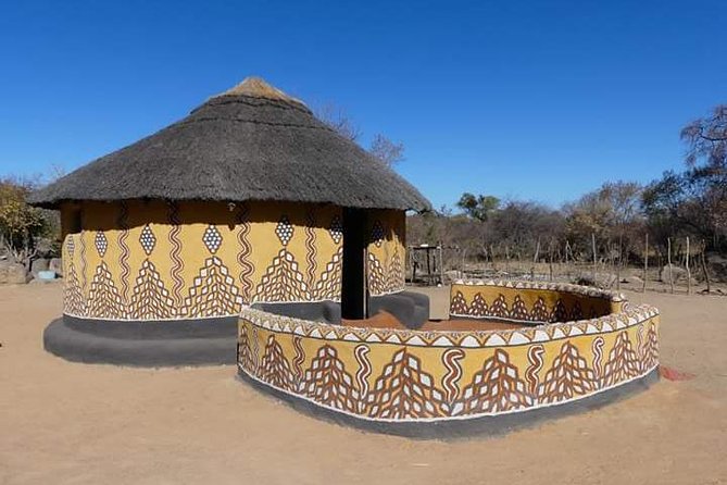 Silunguzi Matopos Village & Rock Paintings Visit ! - Elephant Cave and Fish Cave