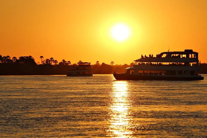 Sunset Cruise Wildlife Watching Experience at Zambezi River - Why the Zambezi sunset works so well