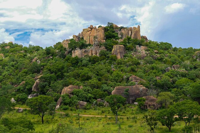 The Best of Matobo - Ancient Bushmen paintings in their proper setting
