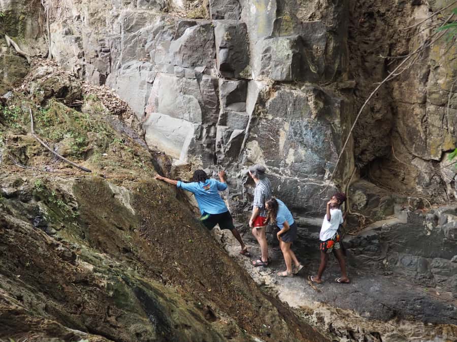 Victoria Falls: Batoka Gorge Hike & Sunset Dinner - Key points to know before you book