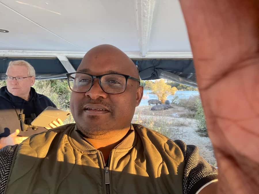 Victoria Falls Full Day Experience - The Big Tree and its Living Scale