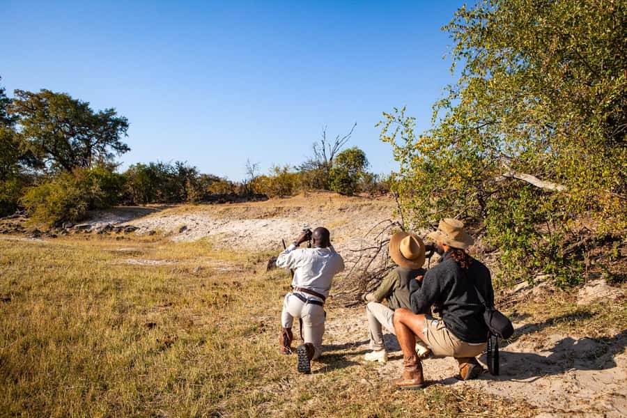 Victoria Falls: Game Walk in the Zambezi National Park - Clothing and equipment that matter