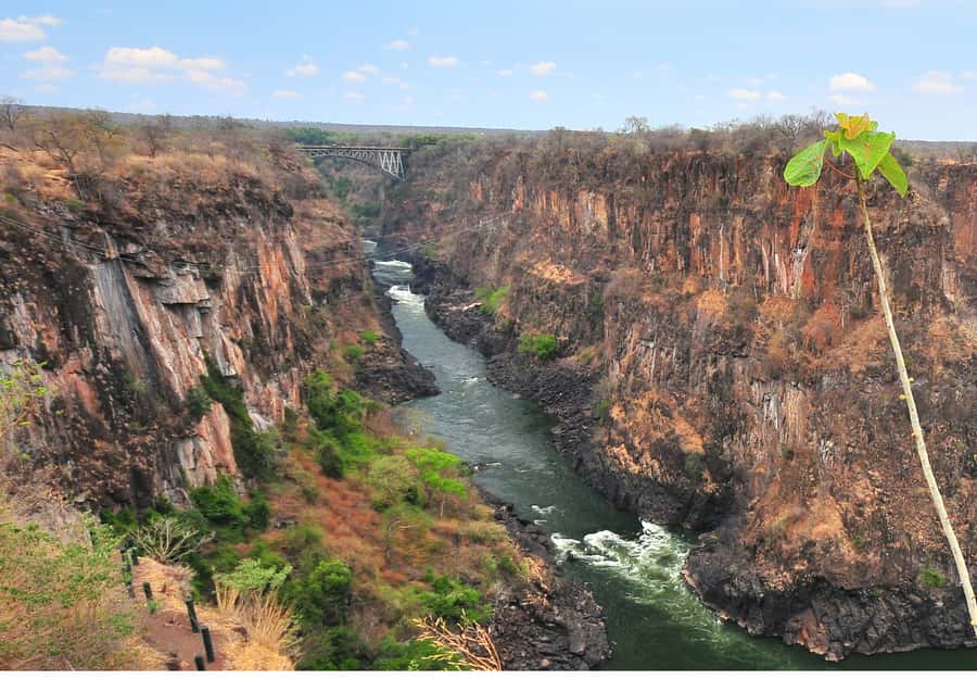 Victoria Falls Gorge Hike & Farm to Table Village Lunch - Key points to know before booking