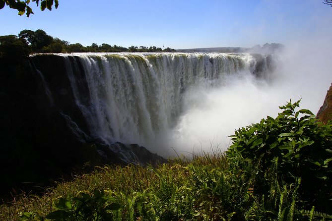 Victoria Falls Guided Tour - Meeting the falls at Victoria Falls Park