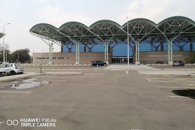Victoria Falls International Airport Transfers - A meet-and-greet that continues through hotel check-in