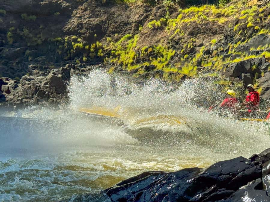 Victoria Falls: Jetboat Adventure Experience - Seeing the Falls from the Boiling Pot