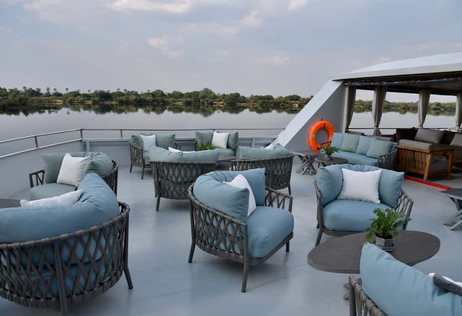 Victoria Falls Scenic Guided Tour with Sunset Boat Cruise - FAQ