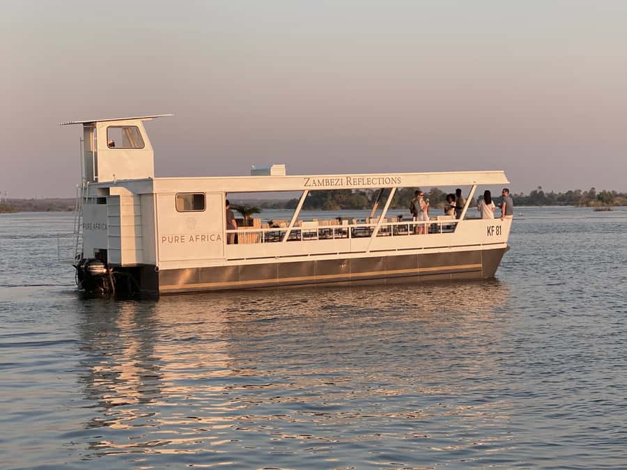 Victoria Falls: Sunrise Cruise on the Zambezi River - A quiet beginning on the Zambezi