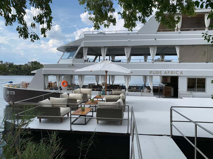 Victoria Falls: Sunset Cruise and Dinner at The Eatery - The food question: excellent, but possibly too much