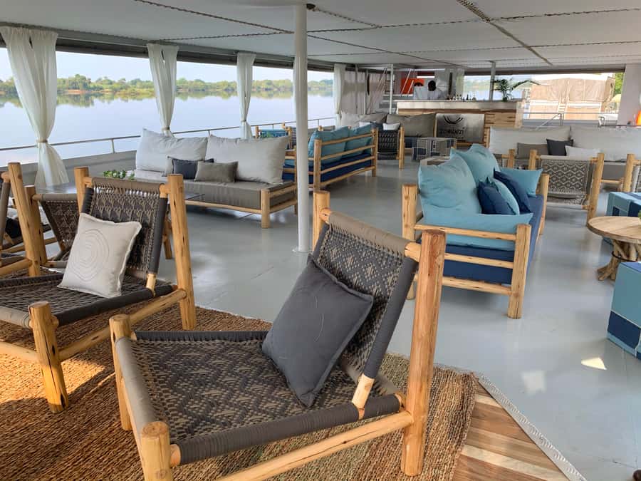 Victoria Falls: Sunset Cruise and Dinner at The Eatery - Who will enjoy this most