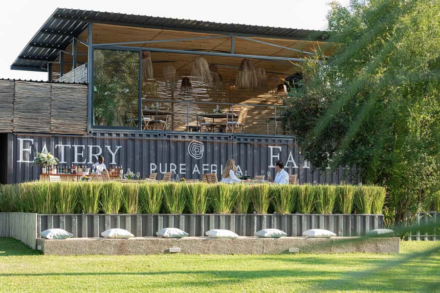 Victoria Falls: The Eatery Dinner Experience - Pairing dinner with a Pure Africa sunset cruise
