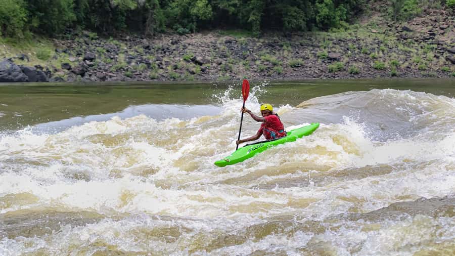 Victoria Falls: Whitewater Rafting Experience - Lunch, beer, and the reward at the top