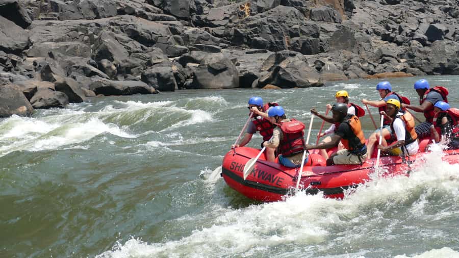 Victoria Falls: Zambezi River White Water Rafting Experience - Best time to book the Zambezi run
