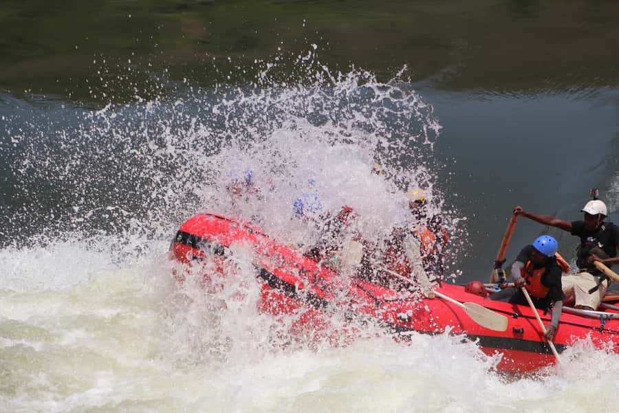 Victoria Falls: Zambezi River White Water Rafting Experience - A closer look at the safety setup