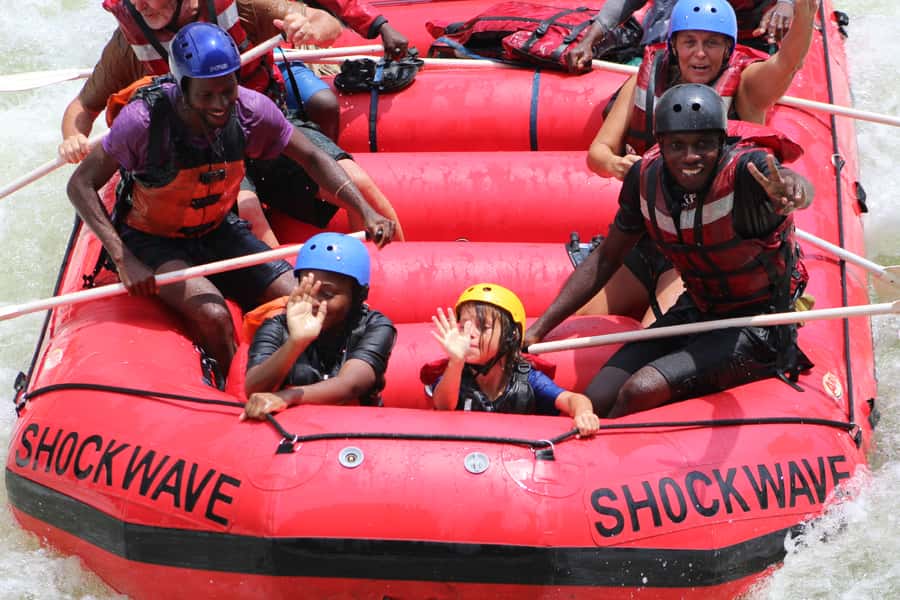 Zambezi River: Kid-Friendly Whitewater Rafting - Snacks on the river and lunch above Batoka Gorge
