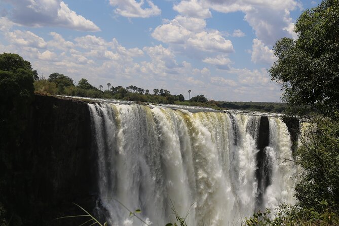 Zimbabwe & Zambia side Private Guided Tour of the Falls - Who will get the most from this private tour