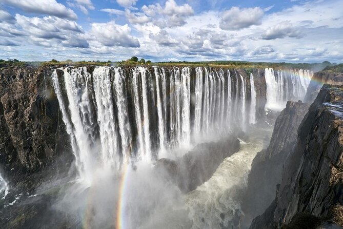 Zimbabwe & Zambia side Private Guided Tour of the Falls - Should you book it?